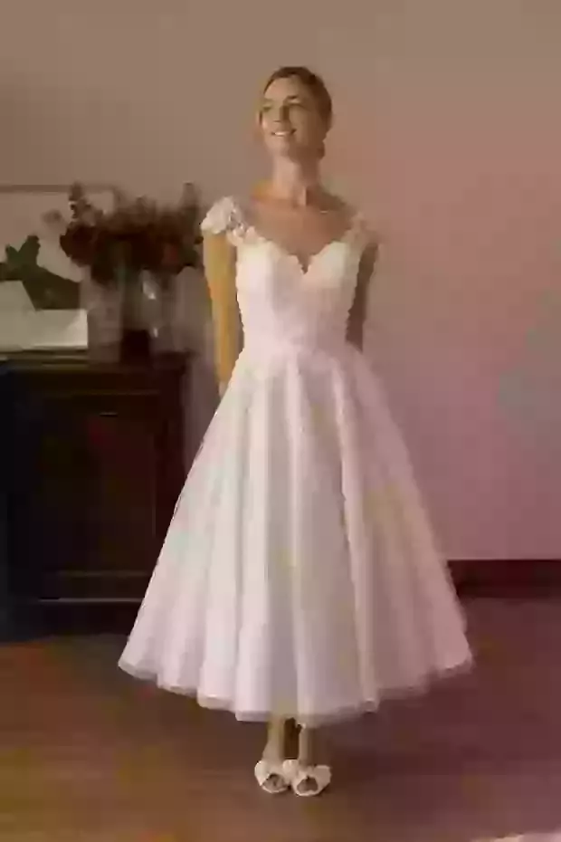 Retro tea length dresses online